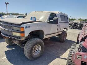 586.gm8593 93 Chevrolet Tchev1500 Hitch/tow Hook/winc