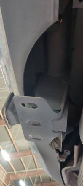 586.mb1313 13 Mercedes-benz Ml350 Hitch/tow Hook/winc