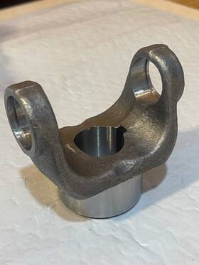 B24503 Buyers New B1310 Series End Yoke 1-1/8 Inch Rd Bore With 1/4 Keyway S4
