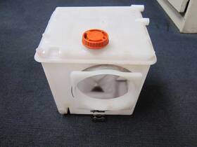 M3020.3 Dhollandia Liftgate Oil Reservoir 3 Liter