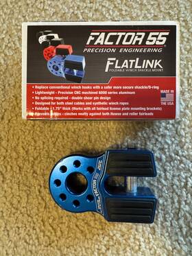 00050-02 Factor 55 Flatlink Foldable Winch Shackle Mount Blue