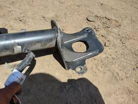 10070504-000 Tesla 586.ts1l21 21 Y Hitch/tow Hook/winc Oem