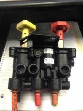 9366490310 Volvo 1935509 Replaces Vnl Switch Trailer Hold 3090323