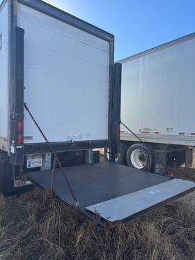 325us Waltco Lift Gate M#325us. 5500lbs 102 Inch Wide